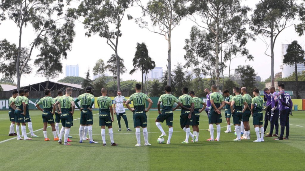 Palmeiras defende campanha sem derrota contra o Grêmio