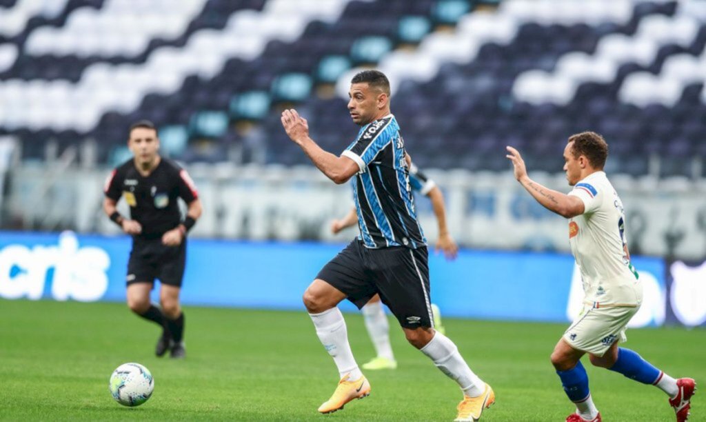 Após sair atrás, Grêmio empata com Fortaleza em Porto Alegre