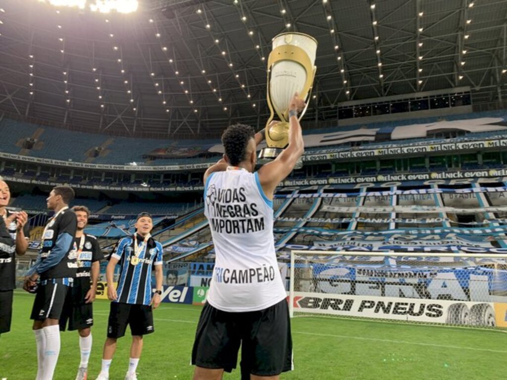 GRÊMIO  E ATLÉTICO (MG) SAGRAM-SE CAMPEÕES ESTADUAIS