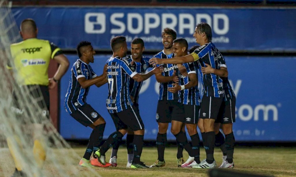 Grêmio abre vantagem sobre Caxias e fica próximo do tri do Gauchão