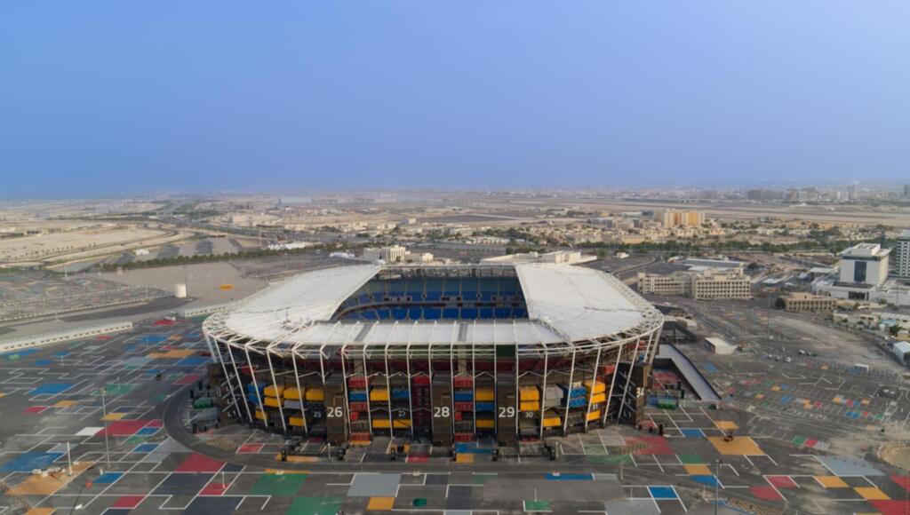 Foto: Divulgação - Fifa - Estádio 974 tem esta mesma quantia de contêineres. Número é também o código de discagem internacional para o país-sede da competição