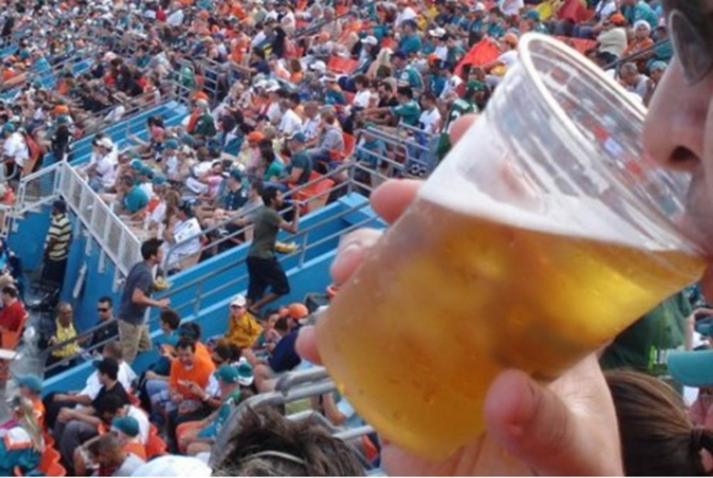 Catar proíbe consumo de cerveja nos arredores dos estádios da Copa