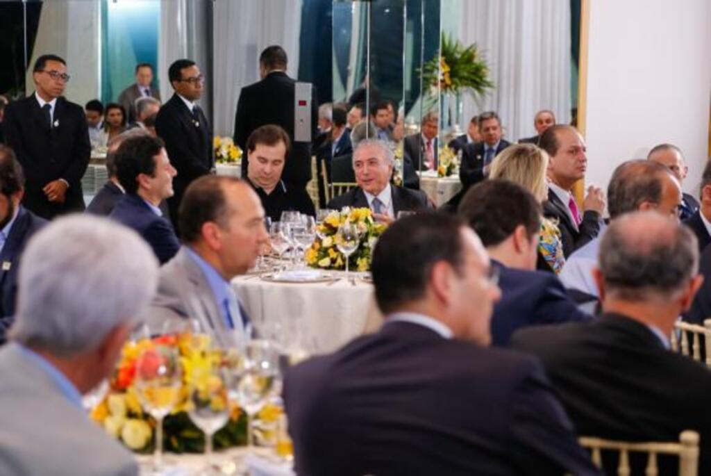 Agência Brasil - Presidente Michel Temer durante jantar com a base aliada no Palácio da Alvorada