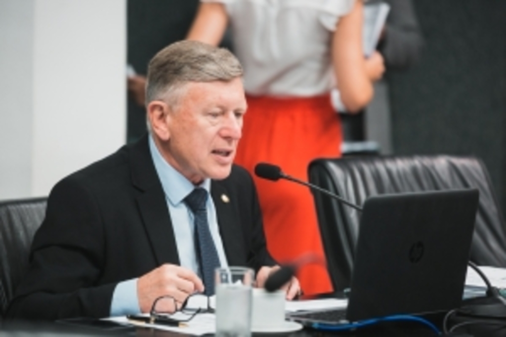 Projeto que estabelece teto para cobrança do IPVA é admitido pela CCJ