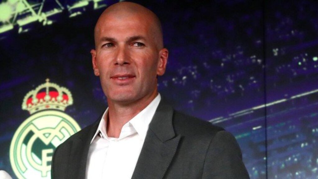 Zidane vai receber R$ 52 milhões de salário no retorno ao Real Madrid, diz jornal