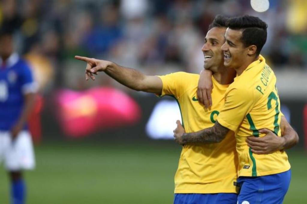 Brasil vence Panamá por 2 a 0 em jogo morno no último teste antes da Copa América