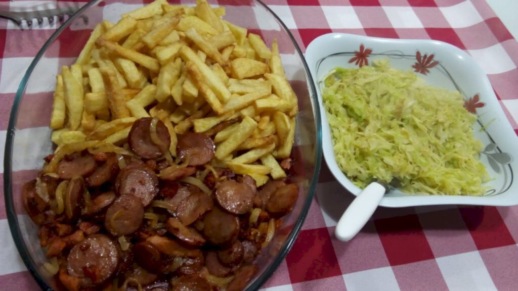 Receita de fritas com calabresa e bacon por Ricardo e Katiana Bertoldi de Rio do Campo