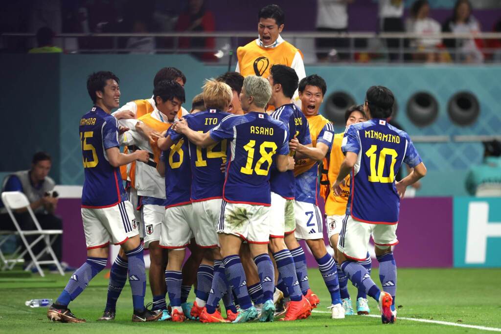 Costa Rica vence Japão e aumenta as chances de classificação da Alemanha