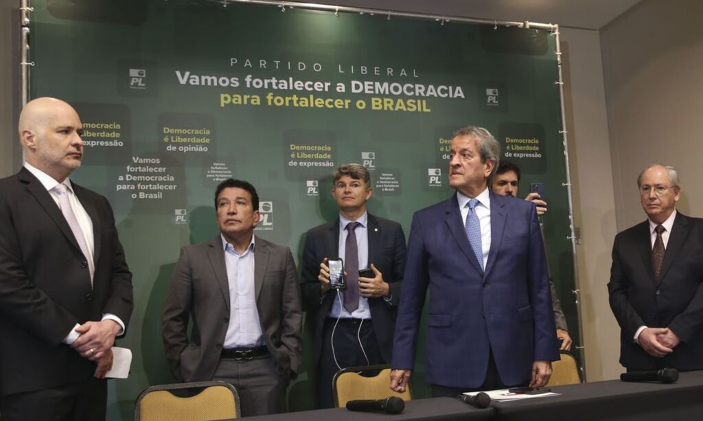  - © Valter Campanato/Agência Brasil
Política