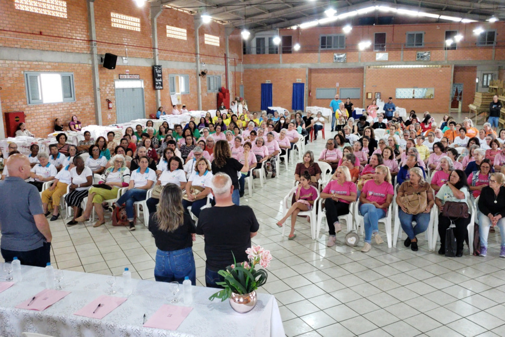 Os Clubes de Mães do Arroio encerram atividades do ano em grande encontro