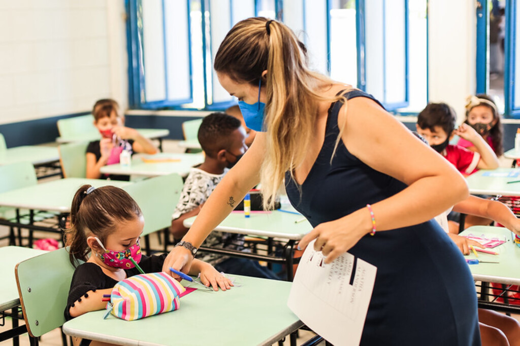 Pelotas prorroga uso de máscaras nas escolas