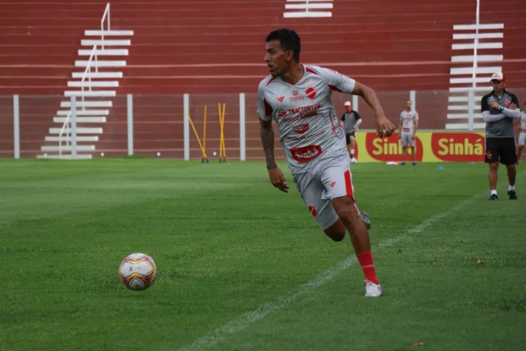 Foto: Divulgação - Vila Nova - Jogador de 29 anos passou, entre outros clubes, pelo Vila Nova