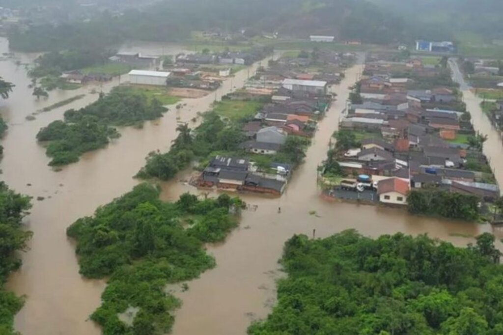 (Divulgação Prefeitura de Joinville) - Joinville decreta situação de emergência devido às fortes chuvas e alagamentos