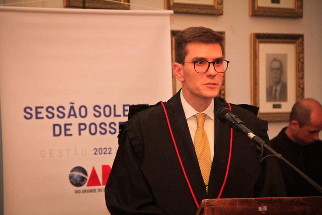 Victor Gastaud toma posse na OAB Subseção Pelotas