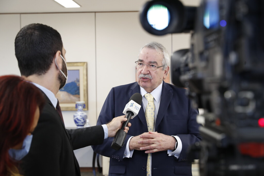 Presidente do TST defende Varas do Trabalho