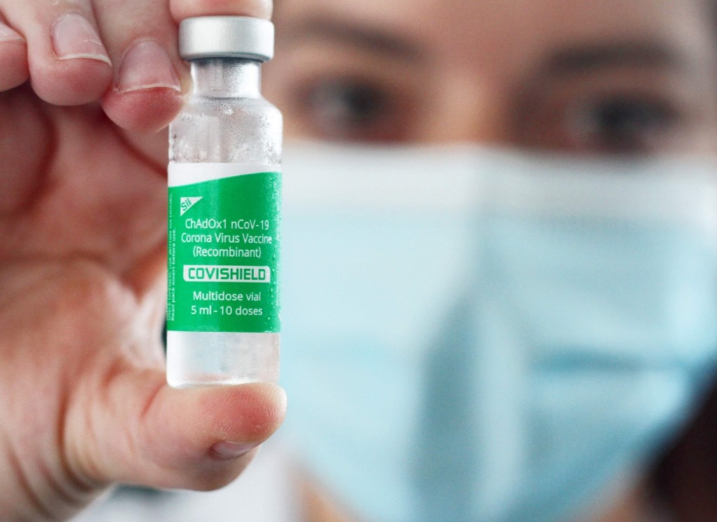 Dose de reforço está em atraso para quase 78 mil pessoas