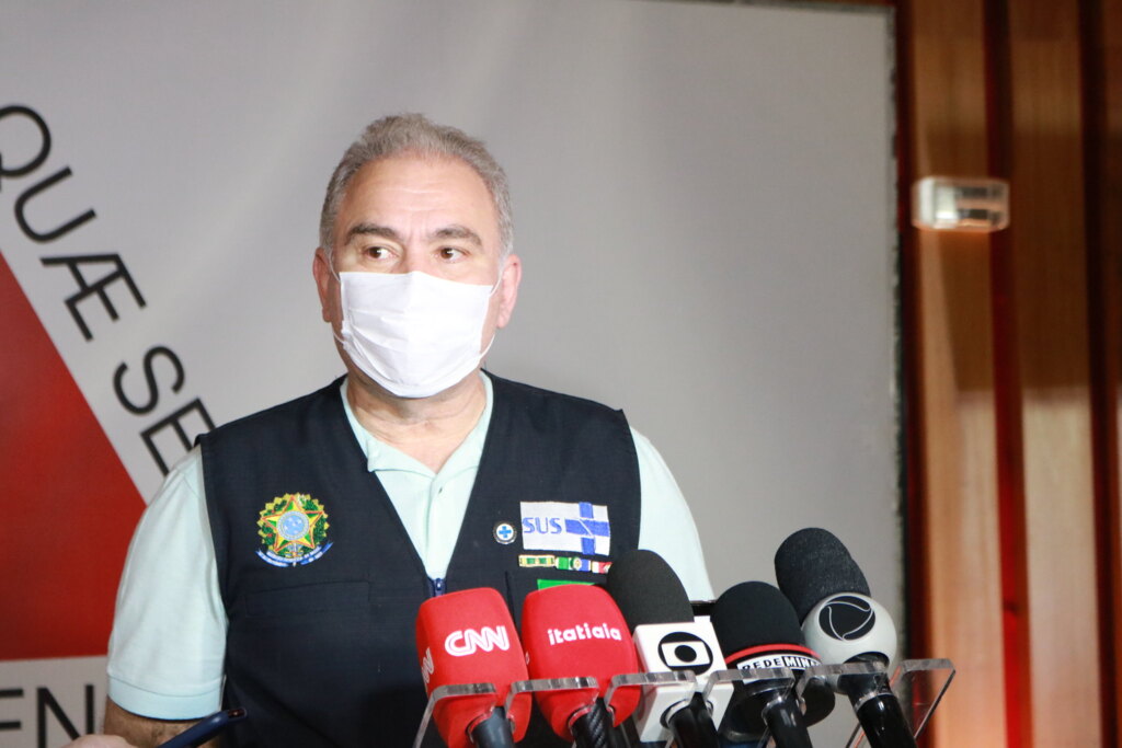 Queiroga não vai decretar fim da pandemia sozinho