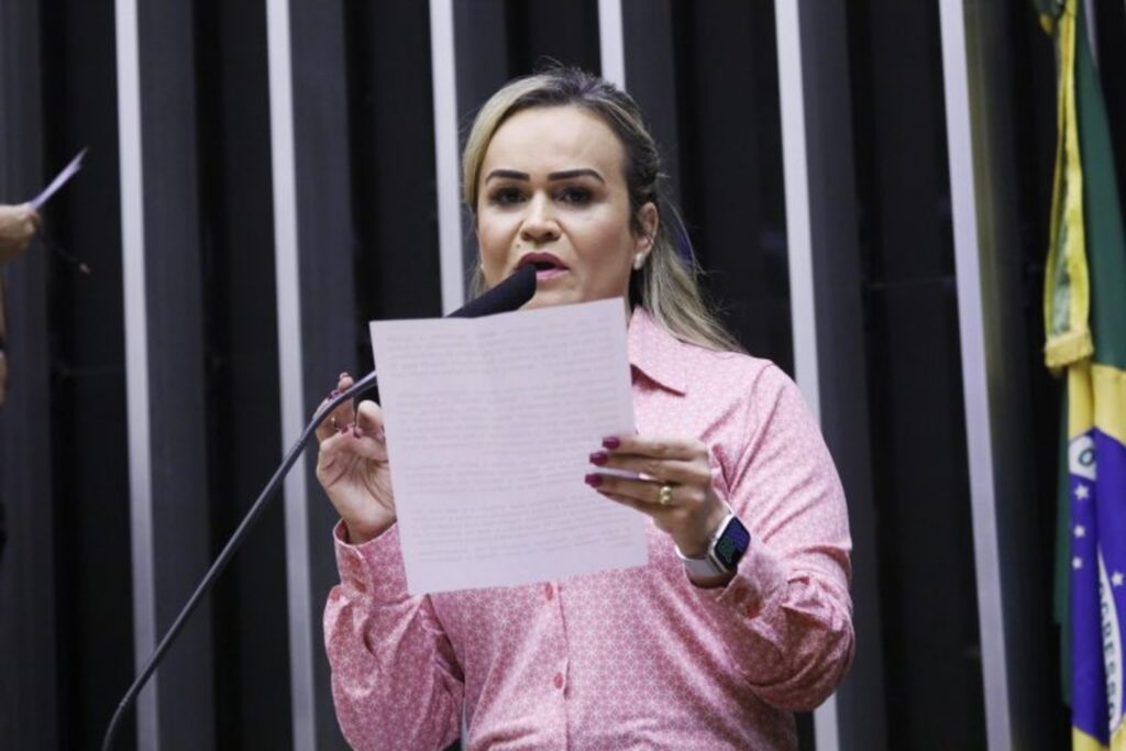 Projeto obriga serviços socioassistenciais a notificarem maus-tratos contra idosos