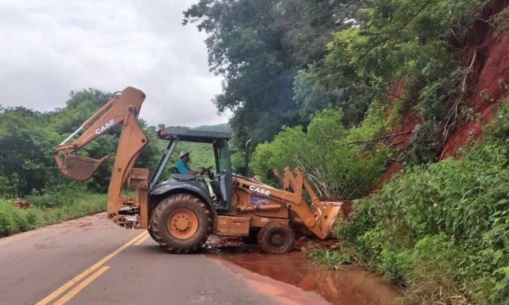 Chuvas deixam 45 mil desalojados e 6,6 mil desabrigados em Minas