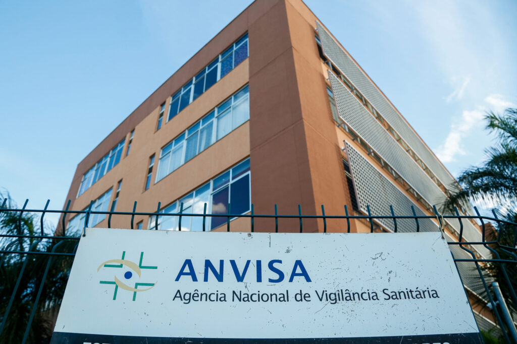 Anvisa realiza nova reunião para analisar vacina para crianças