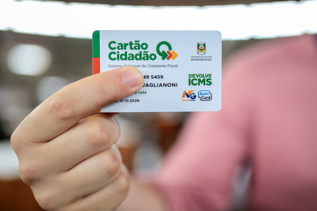 Mais de 150 mil famílias ainda não retiraram o Cartão Cidadão