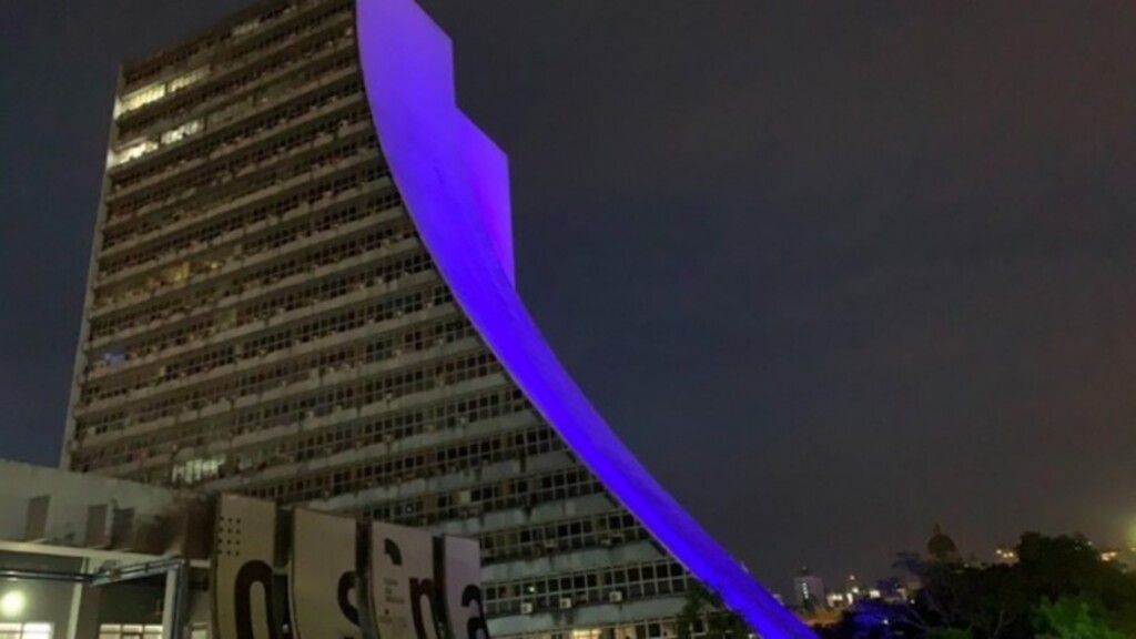 Mês da Visibilidade Trans é celebrado no RS com iluminação especial