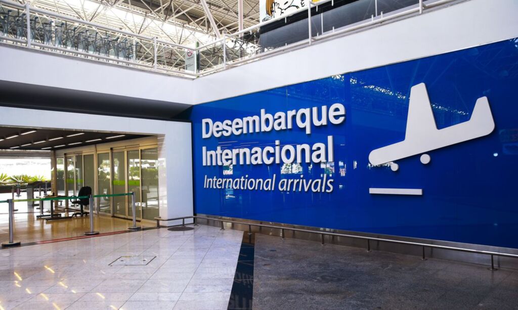 Anvisa identifica caso positivo da Covid-19 em passageiro brasileiro que veio da África do Sul