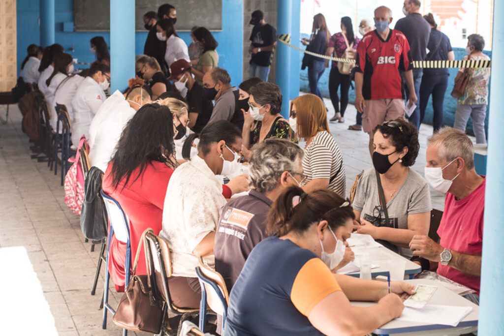 Mais 1.185 pessoas são imunizadas contra Covid-19 neste sábado