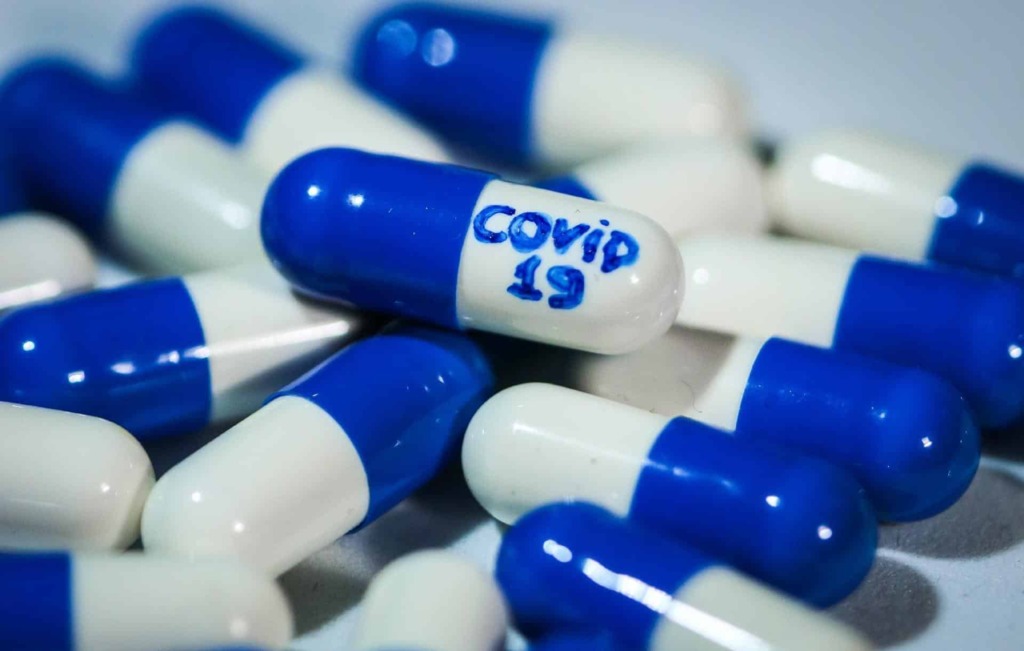 Pfizer autorizará versões genéricas de comprimido contra Covid-19