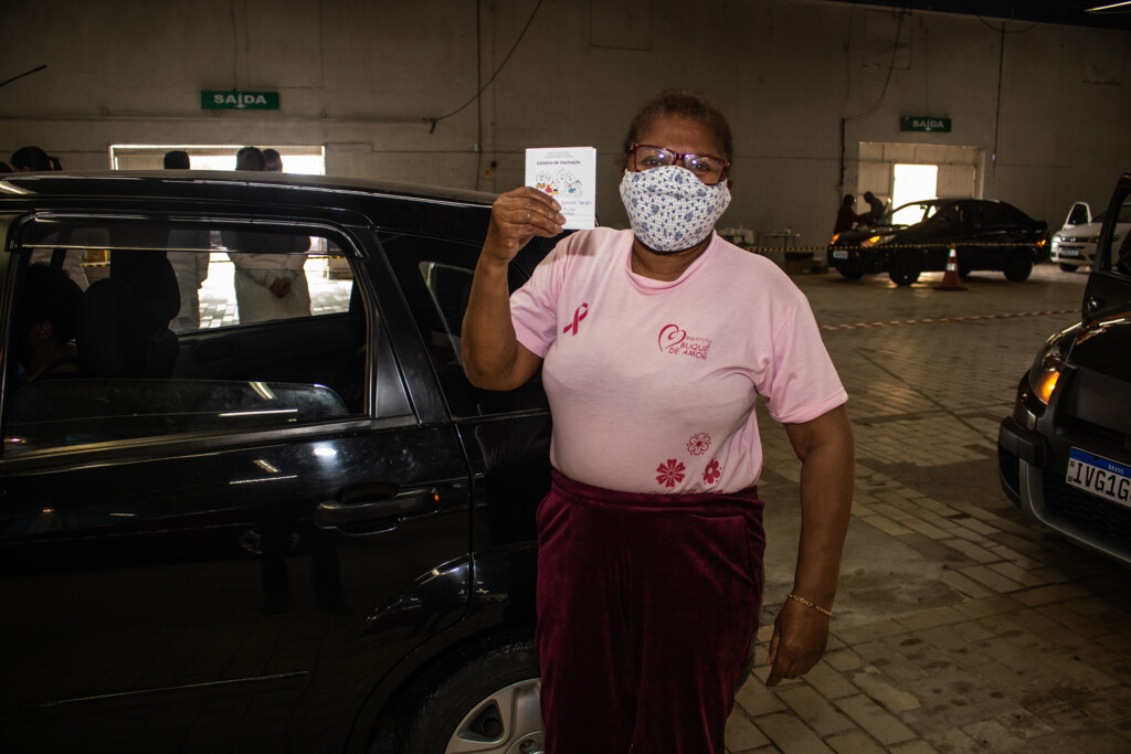 Dose de reforço é aplicada no público com 60 anos ou mais em Pelotas
