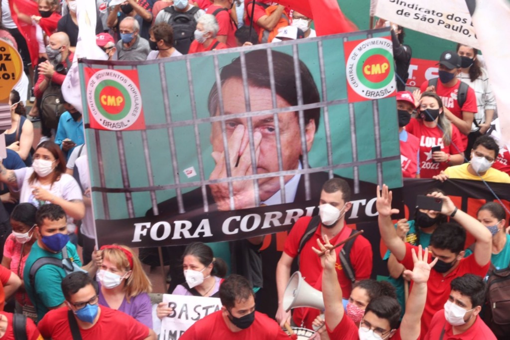 Sábado registra manifestações contra o governo federal