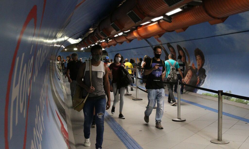 Brasil passa dos 21 milhões de casos acumulados