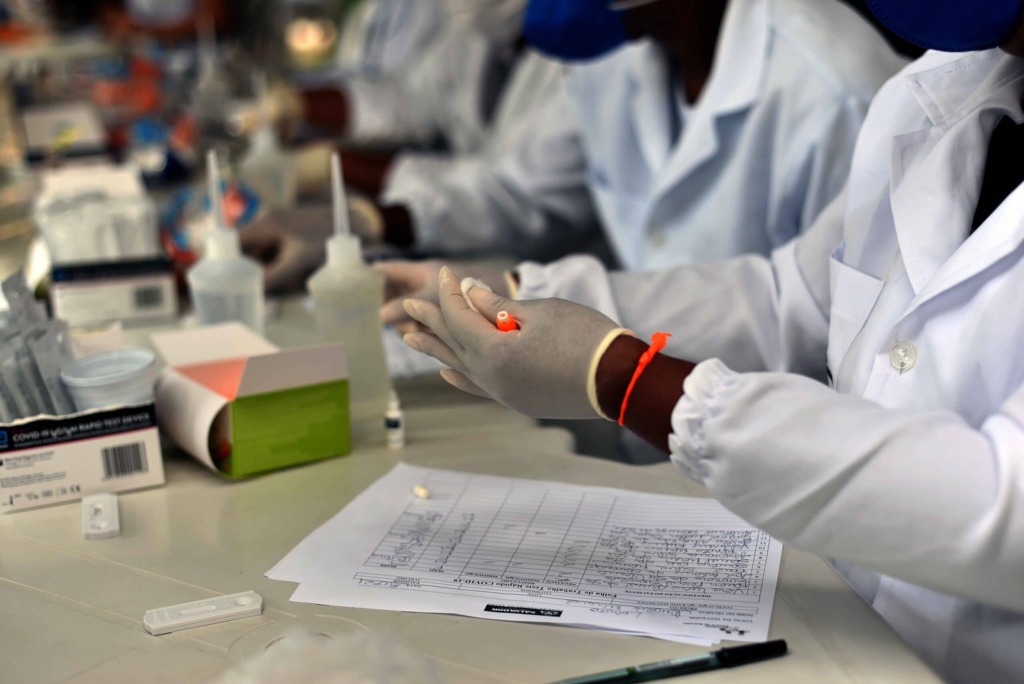 Fiocruz alerta para novas variantes da Covid-19