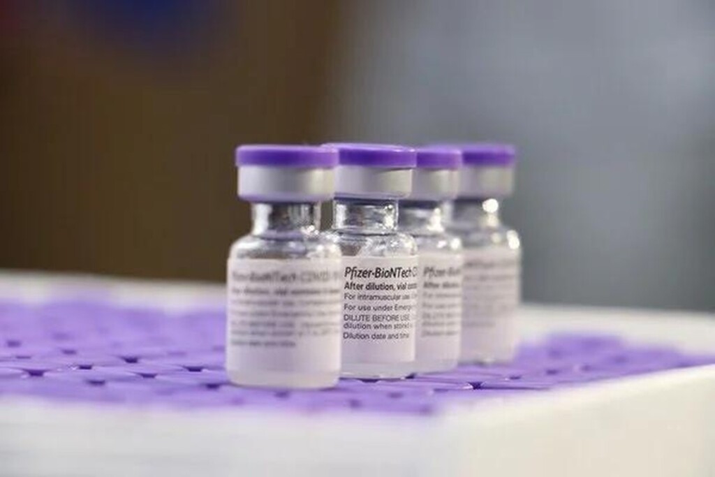 Mais de 13 milhões de doses da vacina Pfizer devem chegar ao Brasil