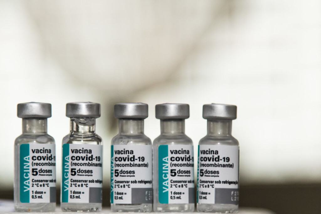 Anvisa autoriza análise da eficácia de dose de reforço da AstraZeneca