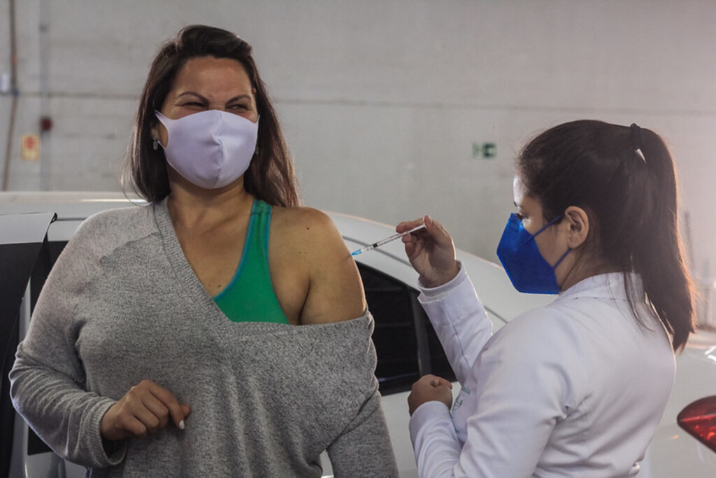 Imunização em Pelotas chega para quem tem 35 anos ou mais