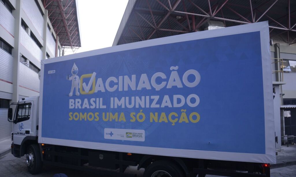 Fiocruz chega a 50 milhões de doses de vacinas entregues