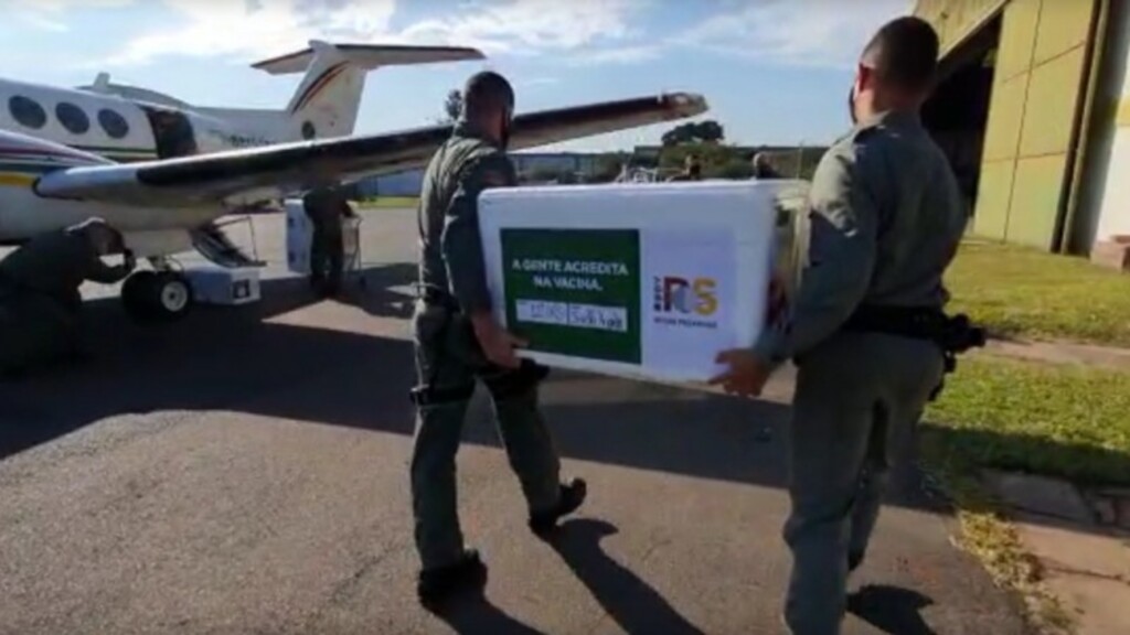 Transporte aéreo da Segurança Pública acelera entrega de vacinas