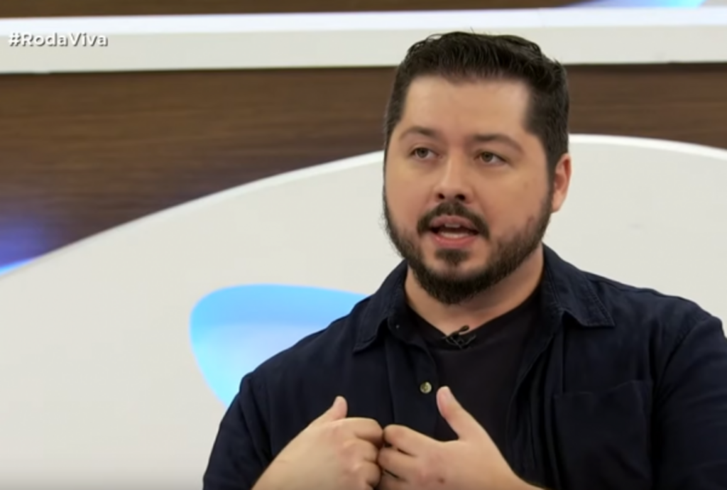 Biólogo Átila Iamarino participa de aula inaugural da UFPel