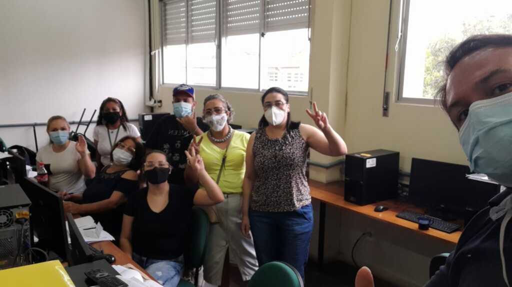 Mutirão garante agilidade na digitação dos dados da vacinação