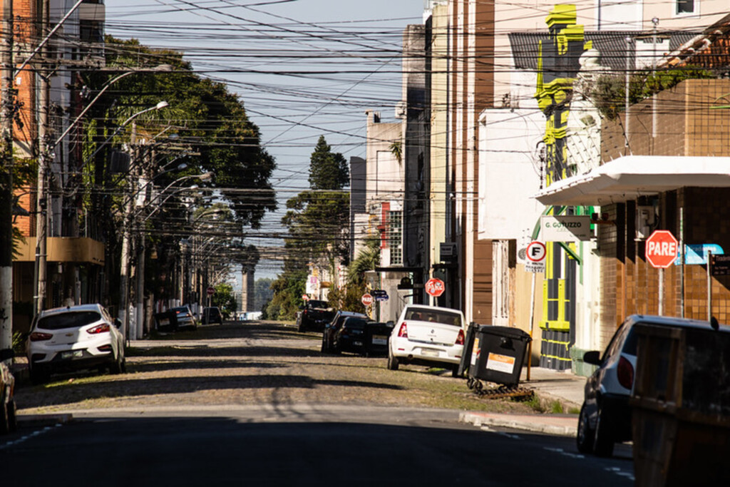 Sábado de lockdown em Pelotas é marcado por autuações
