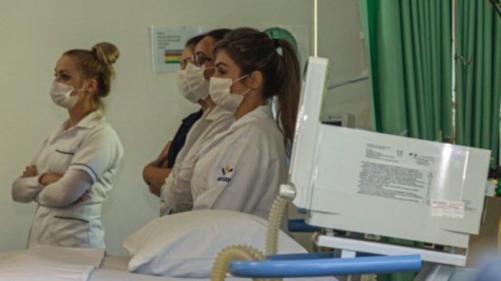 Mais de 1.200 profissionais cadastrados para reforço no enfrentamento à Covid-19