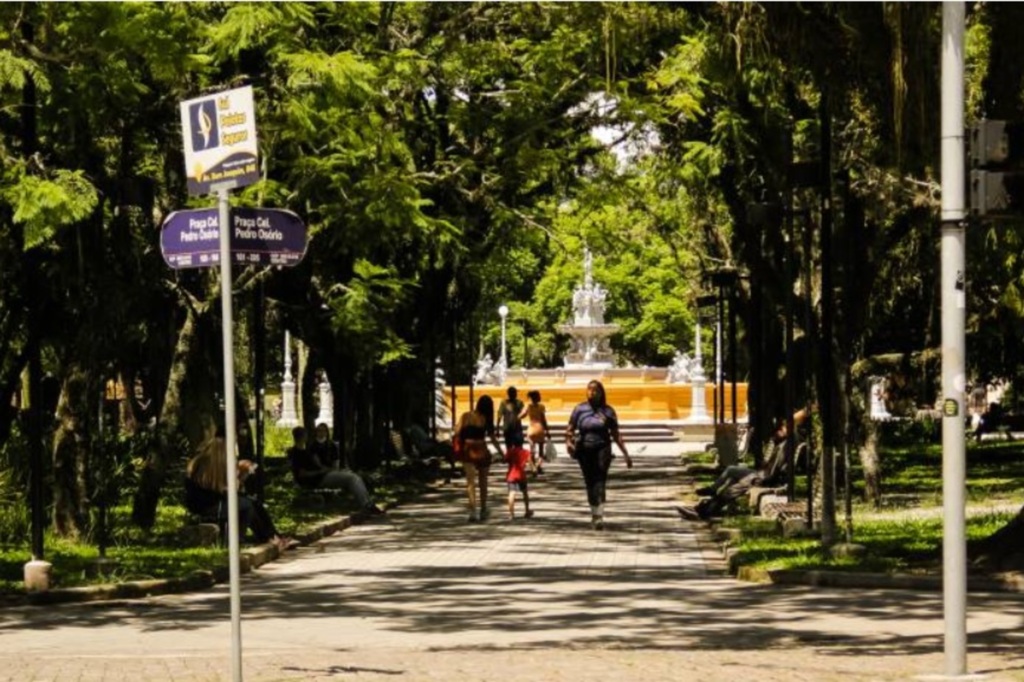 Máscara segue essencial e obrigatória