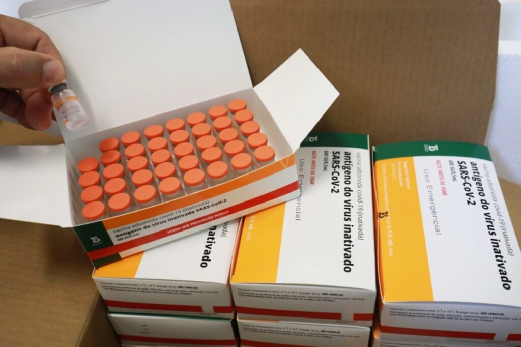 Secretaria da Saúde distribui 224,2 mil doses da CoronaVac