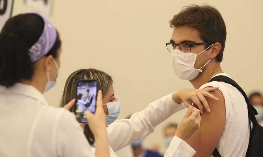 Casos de Covid já são 8,75 milhões no Brasil