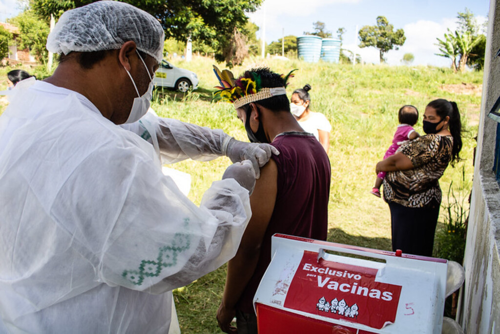 População indígena é vacinada contra a Covid em Pelotas