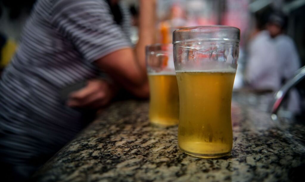 Janeiro Branco pede atenção ao aumento do consumo de álcool
