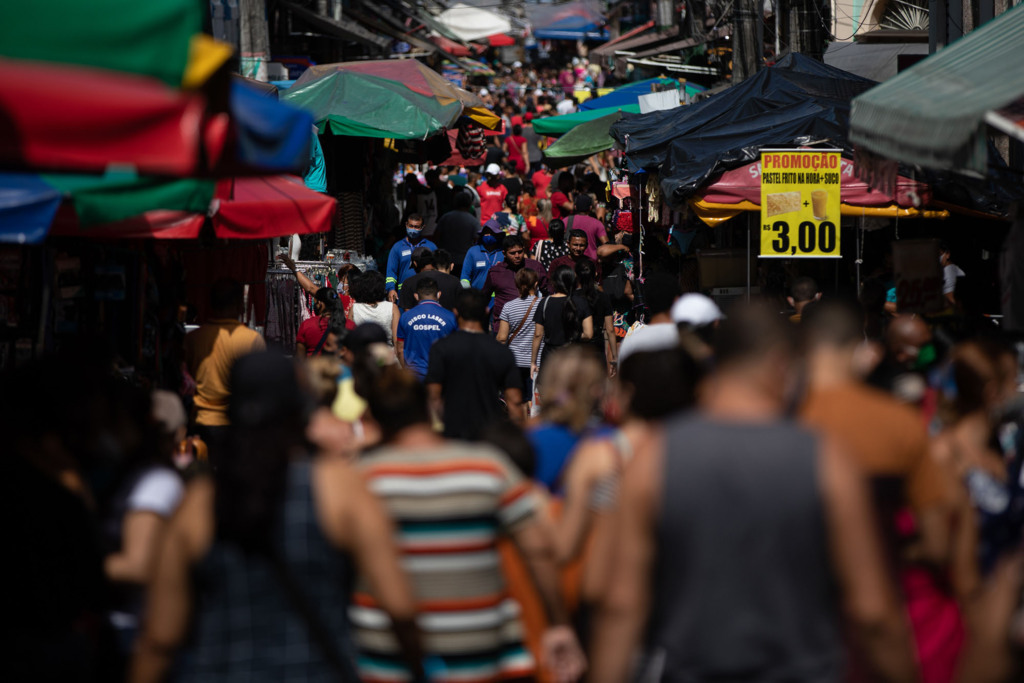 Brasil tem 8,10 milhões de casos de Covid-19