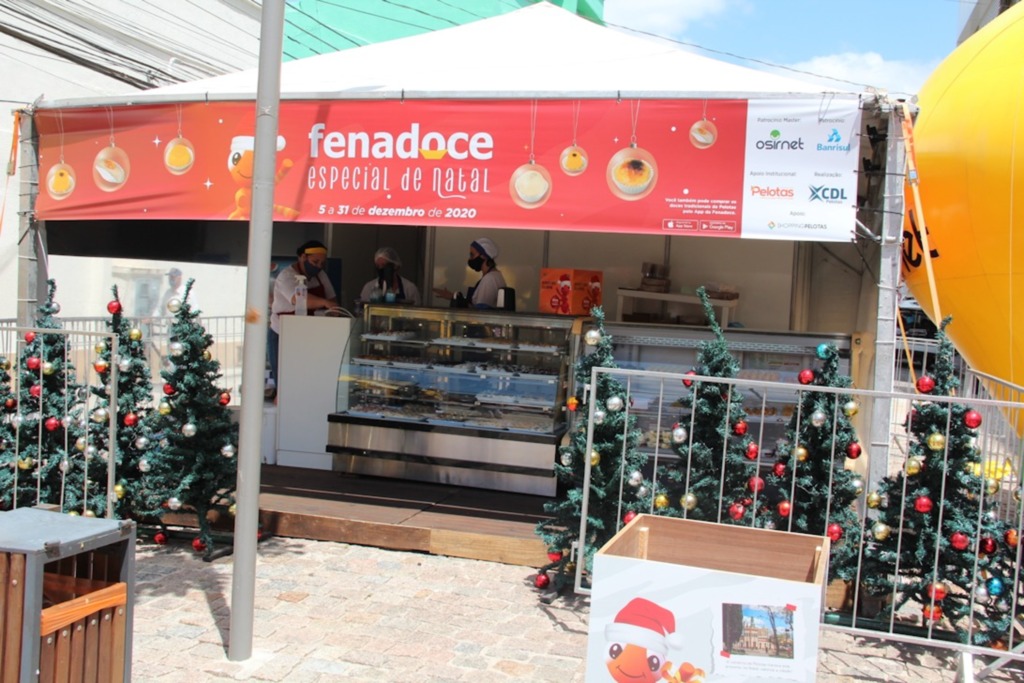 Tem início a Fenadoce especial de Natal