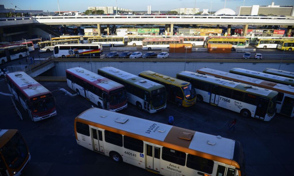 Senado aprova auxílio a empresas de transporte público